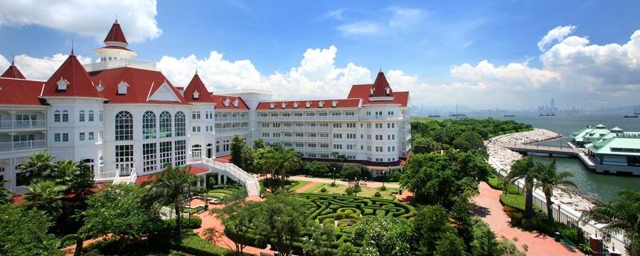 Khách sạn 5 sao Hong Kong Disneyland Hotel 