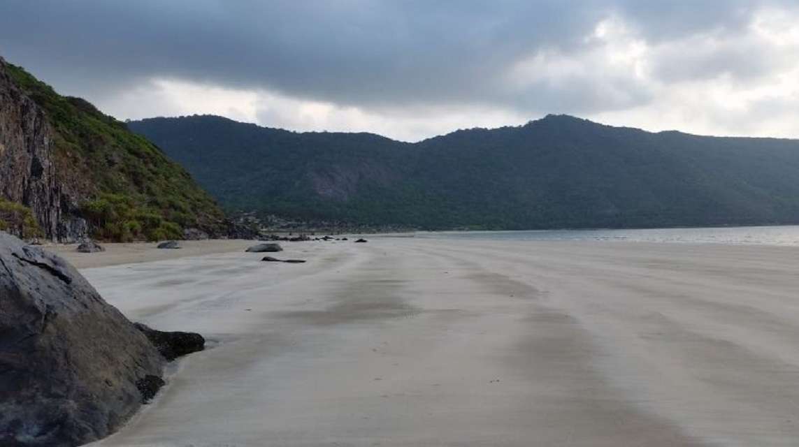 bãi hang dơi