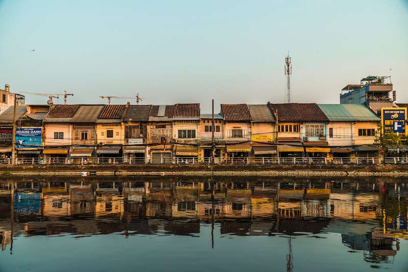 Dãy phố lầu mang nhiều hoài niệm