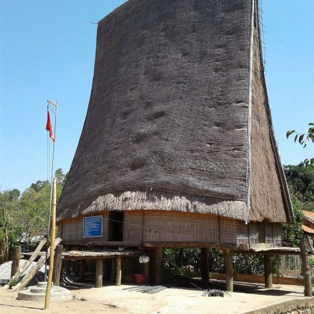 Nhà rông ở Tây Nguyên