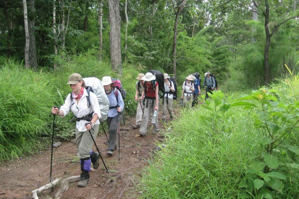 Trekking qua rừng quốc gia Yok Đôn