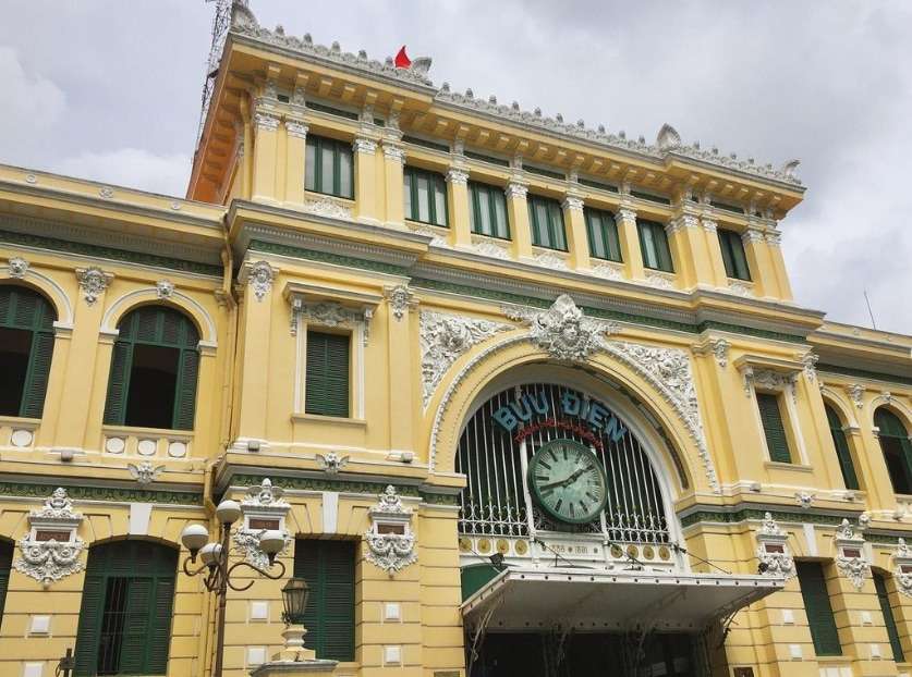 Bưu điện Hồ Chí Minh