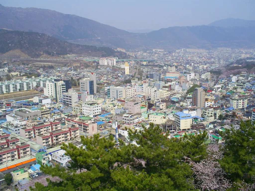 Toàn cảnh thành phố Jinhae 