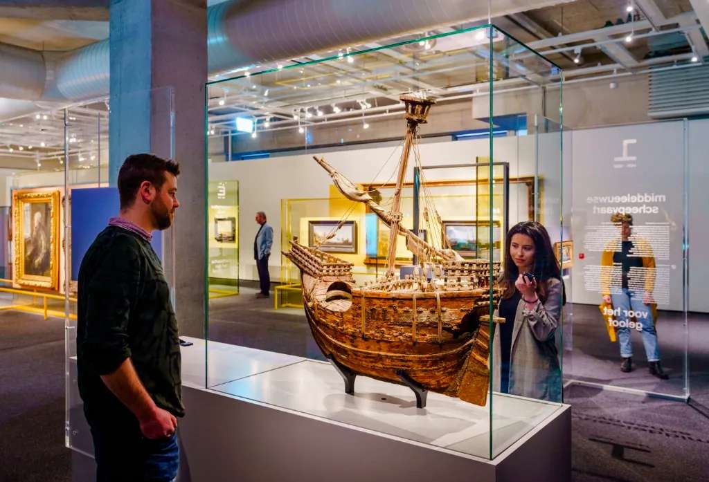 Ngắm nhìn các mô hình tàu biển tại bảo tàng hàng hải @Maritiem Museum Rotterdam