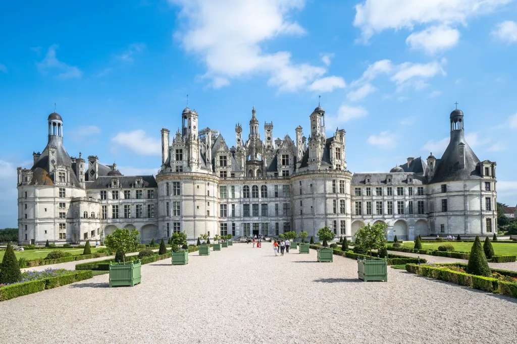 Lâu đài Chambord hay còn được gọi là Lâu đài Hoàng gia tại Chambord 