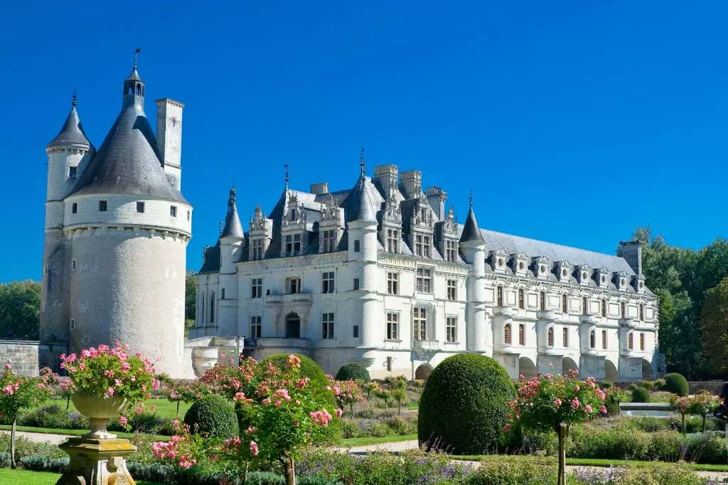 Chateau de Chambord là di tích Lịch sử đầu tiên ở Pháp từ năm 1840 