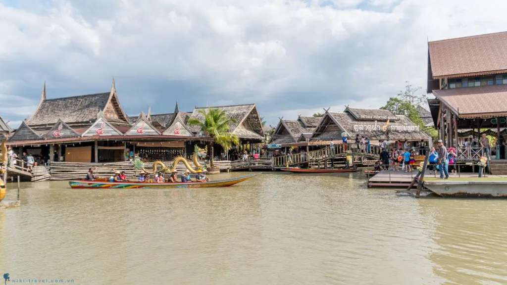 Chợ nổi Pattaya có kiến trúc 4 vùng miền phân làm 4 khu độc đáo @vietravel.com