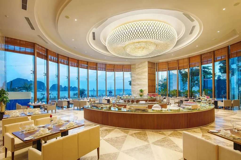 Không gian phòng nghỉ và các tiện ích tại Wyndham Legend Halong Hotel @Wyndham Legend Halong