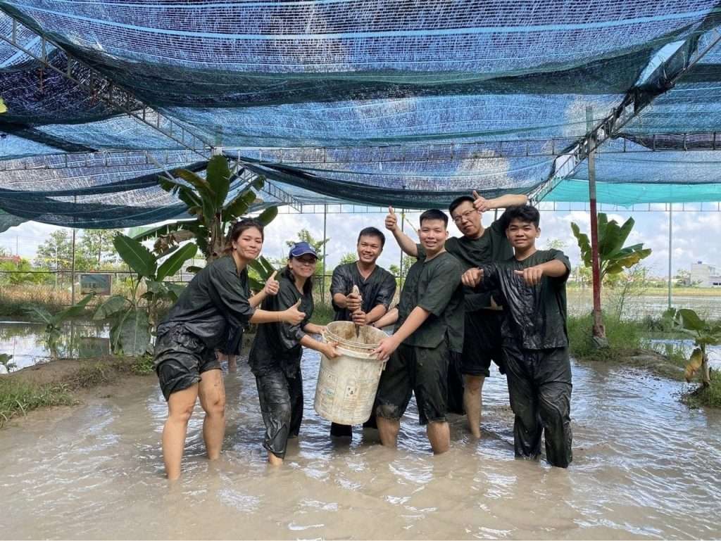 trải nghiệm bắt cá tại Rio water park