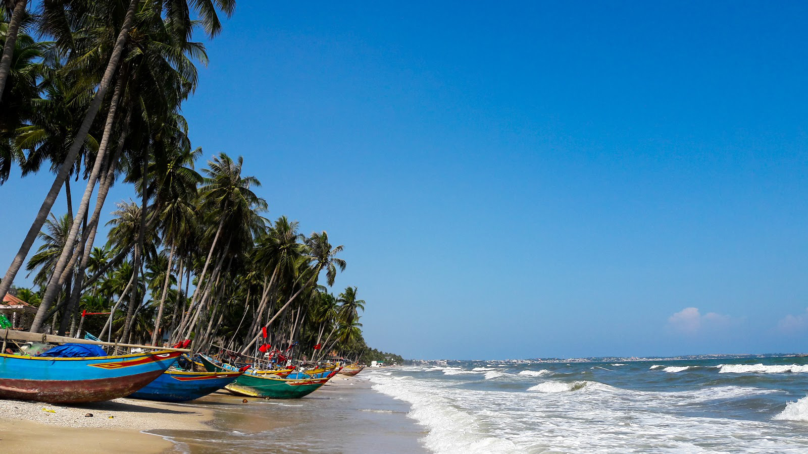 Bãi biển Hàm Tiến