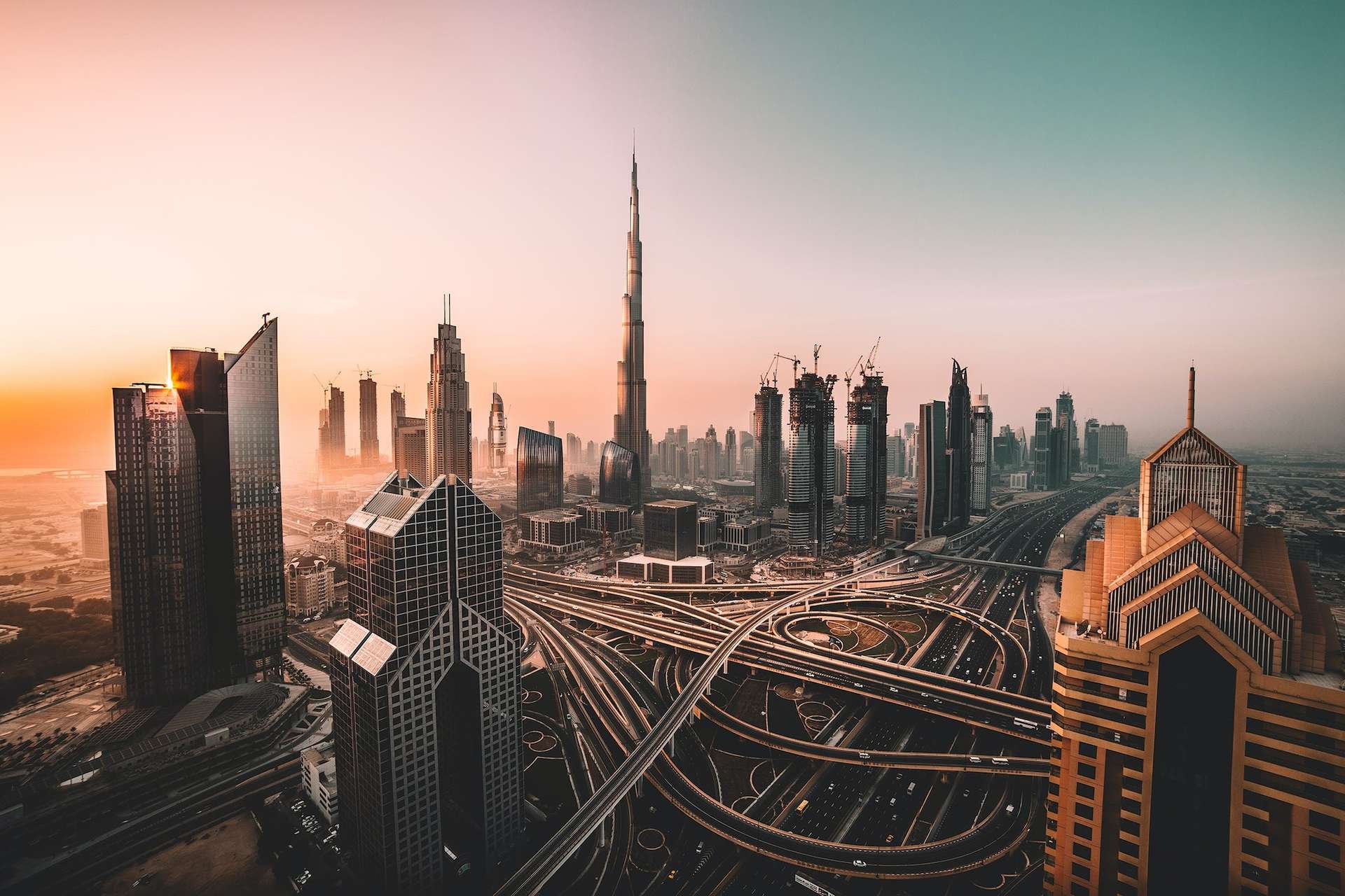 đi Dubai có cần visa không