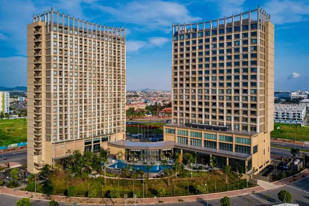 Hotel Nikko Hai Phong tọa lạc ngay trung tâm thành phố