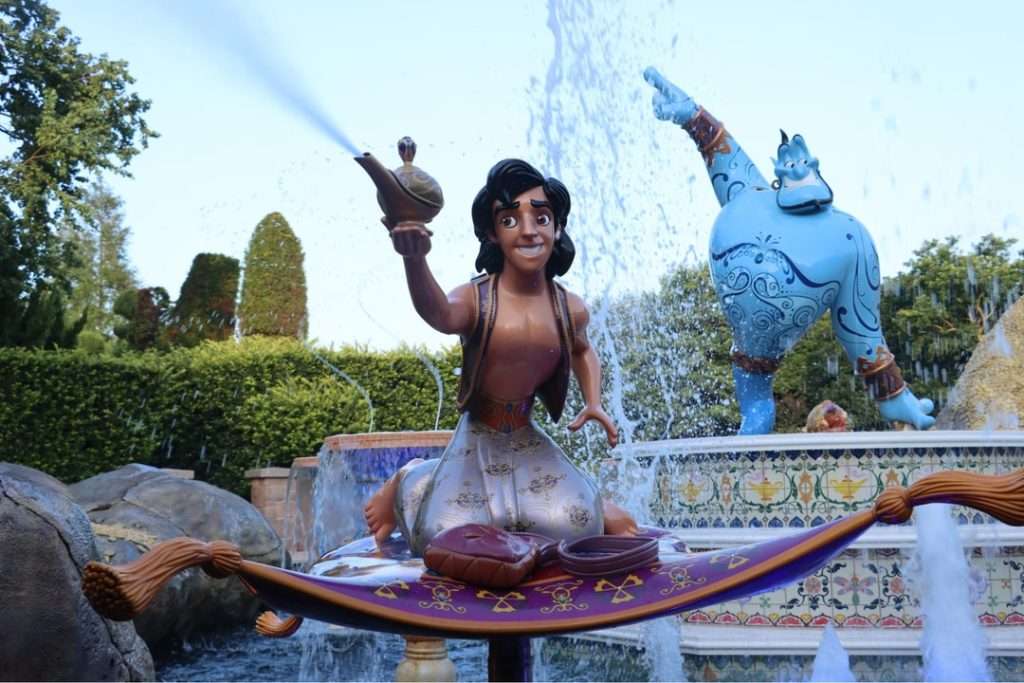 Tạo hình Aladdin ở Disneyland 