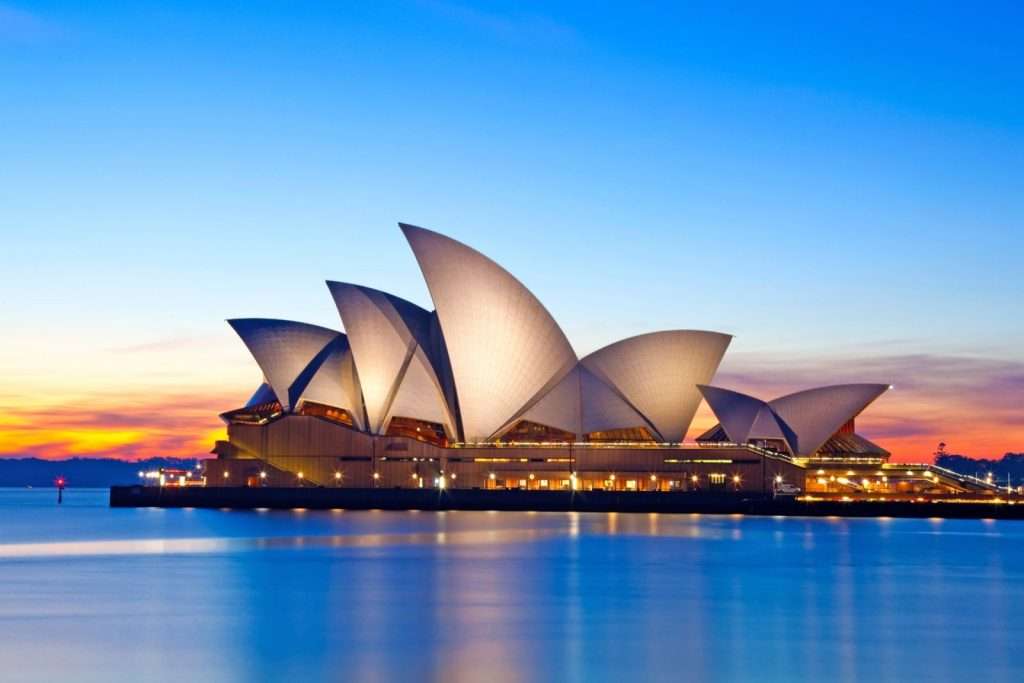 Một trong các biểu tượng của nước Úc là Nhà hát Opera Sydney.