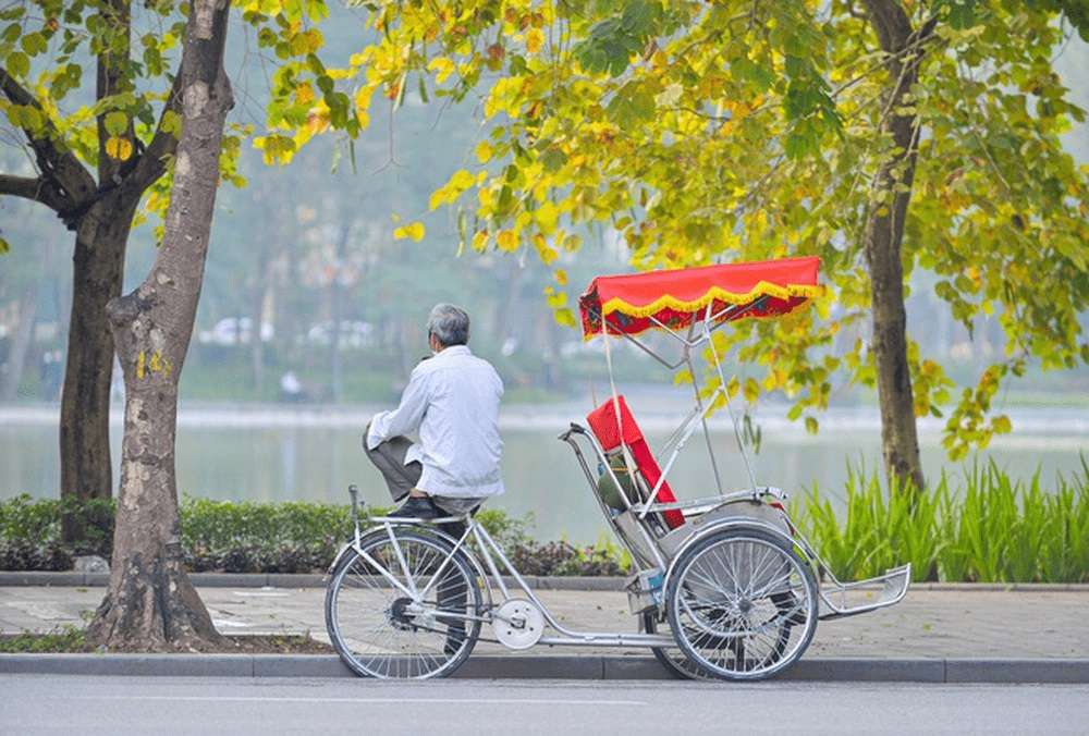 Bạn nên thử trải nghiệm trải nghiệm dạo quanh Hà Nội bằng xích lô - Nét đặc trưng của văn hóa du lịch thủ đô