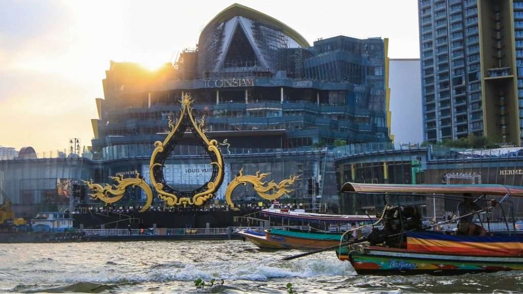 Khung cảnh bên ngoài Iconsiam