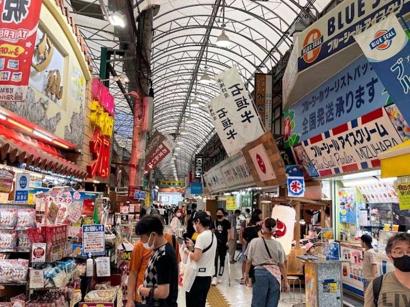 tham quan chợ ở okinawa