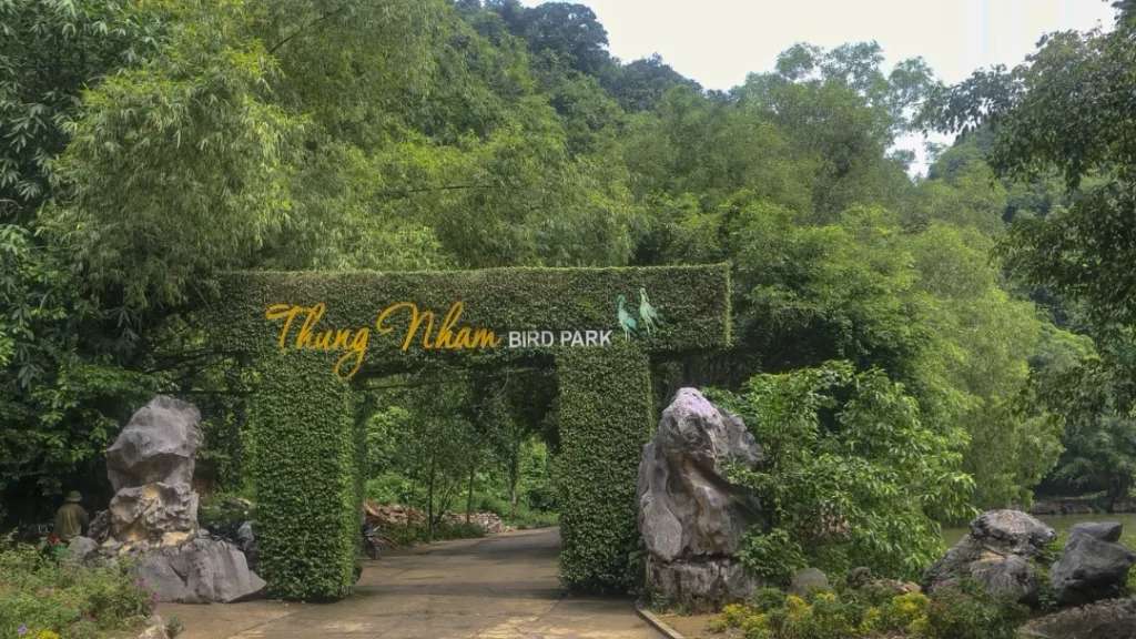 cổng Thung Nham Bird Park