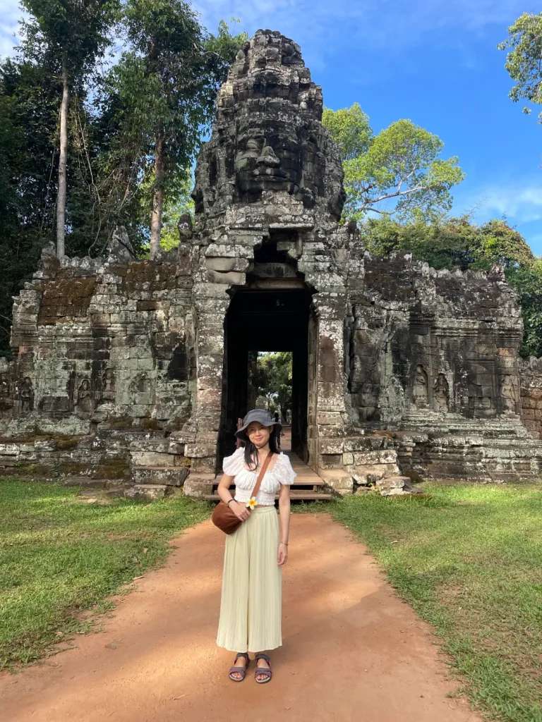 Cổng vào đền ở Angkor Banteay Kdei