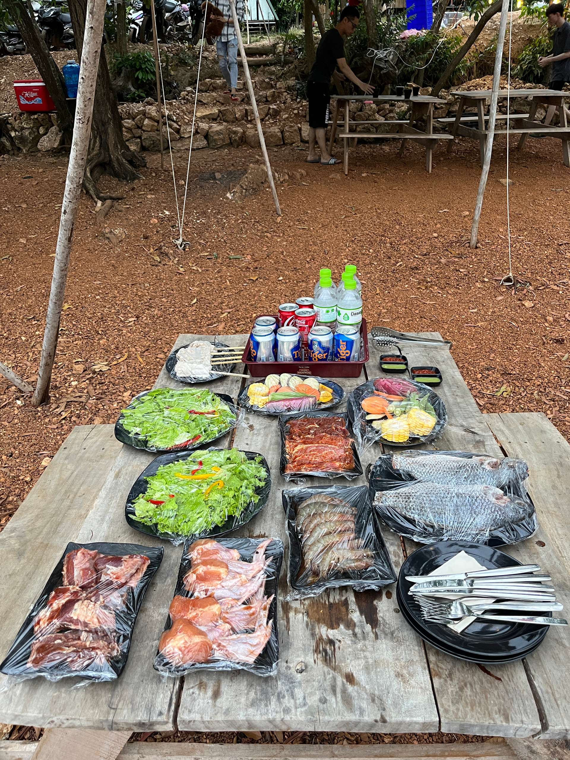 camping hồ trị an