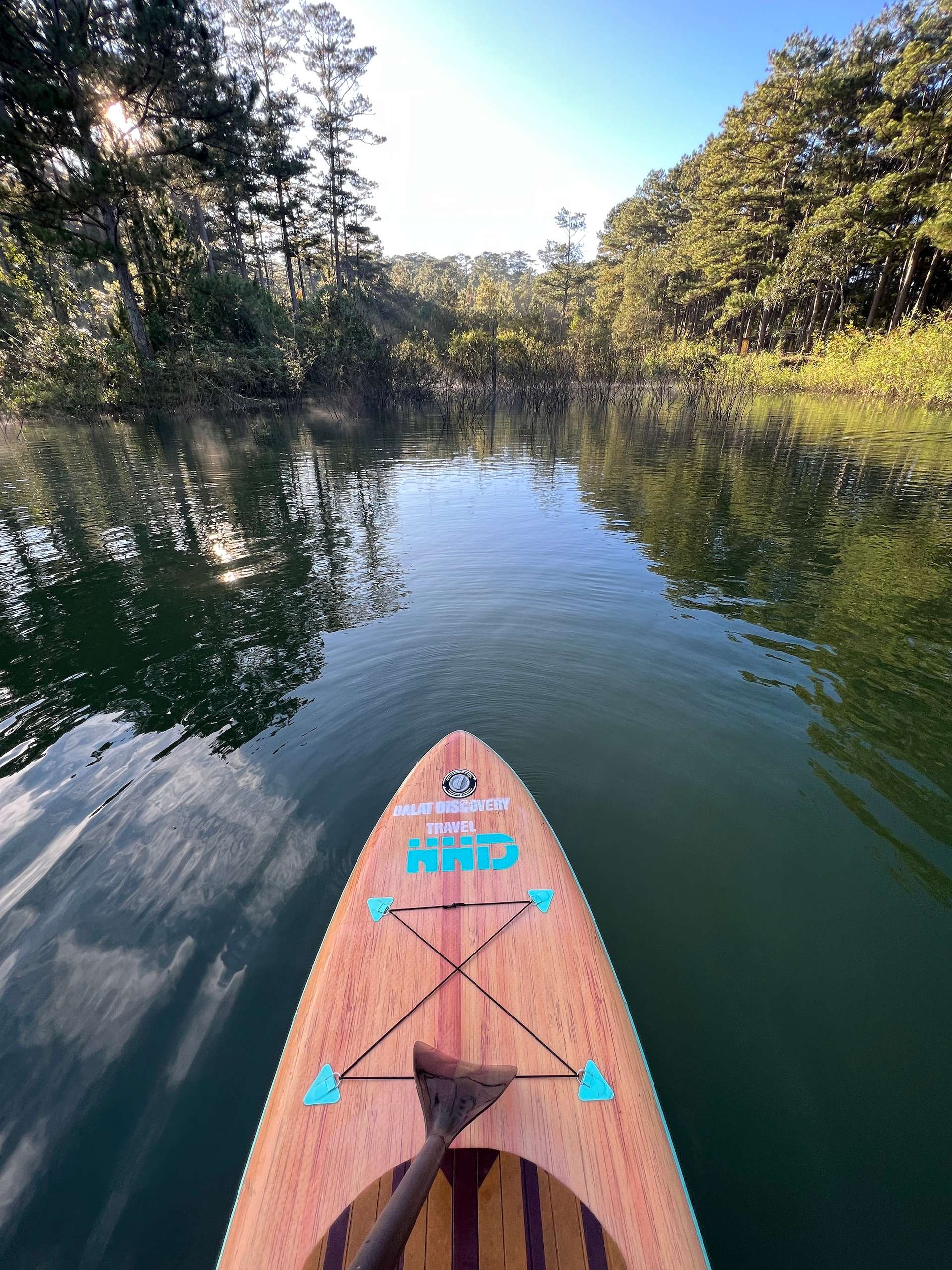 chèo sup hồ Tuyền Lâm