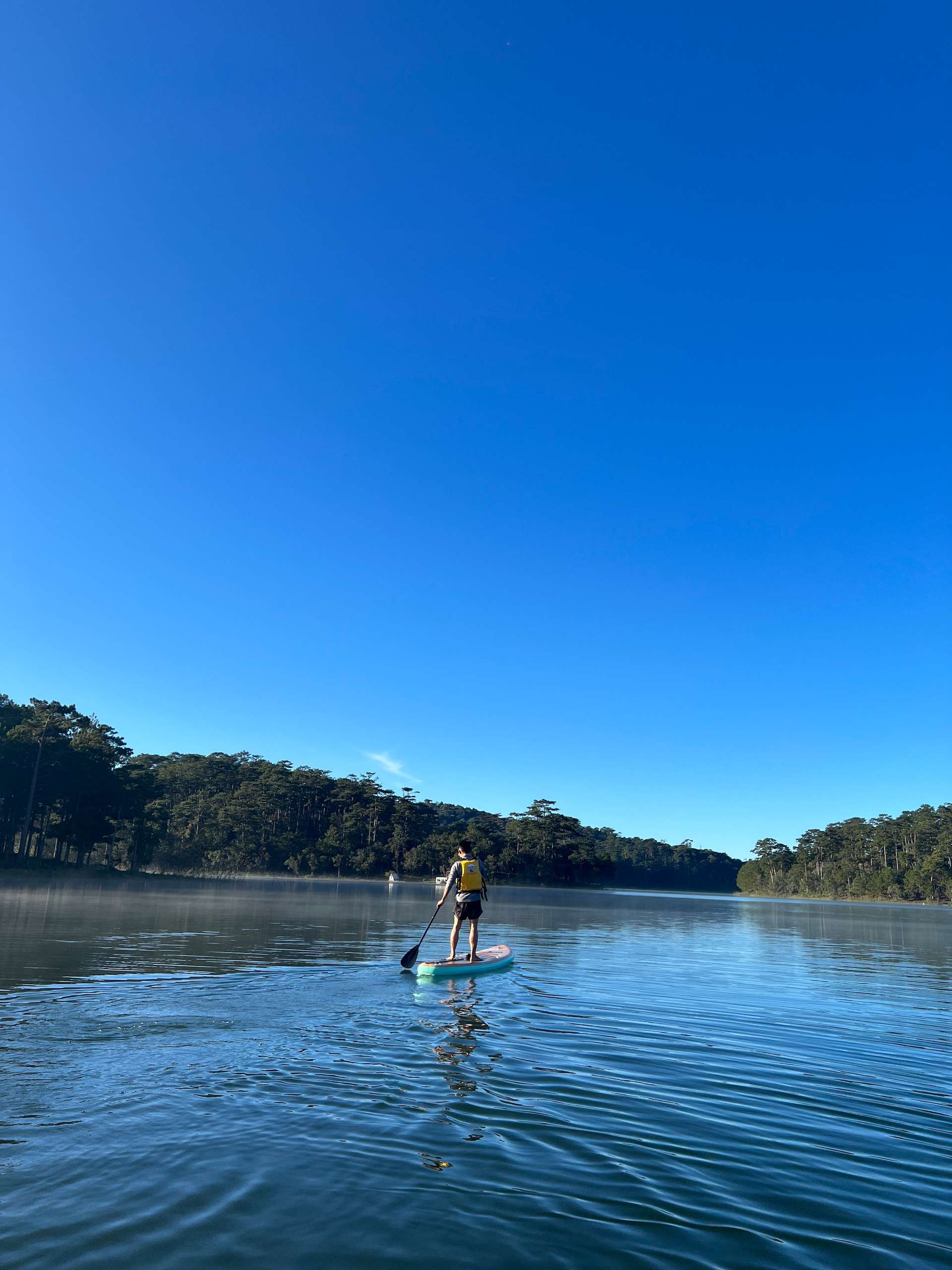 chèo sup hồ Tuyền Lâm