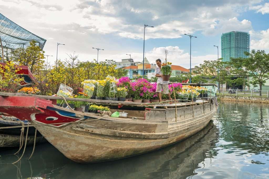 chợ hoa bến Bình Đông