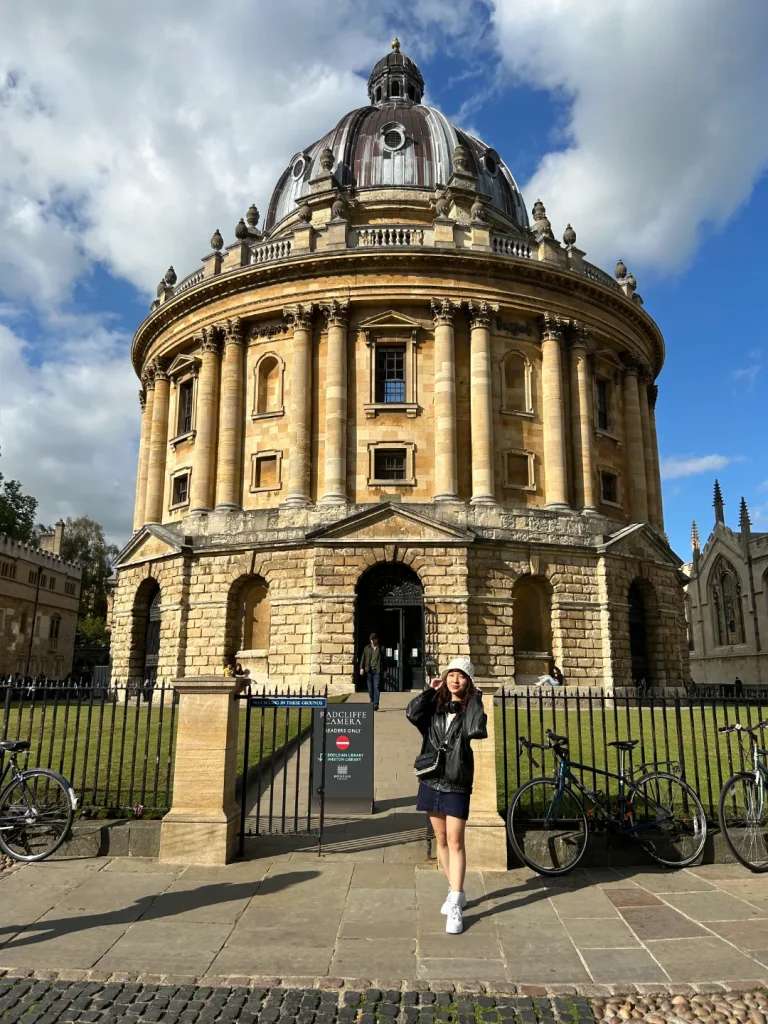 Thư viện khoa học Radcliffe Camera - Du lịch Oxford