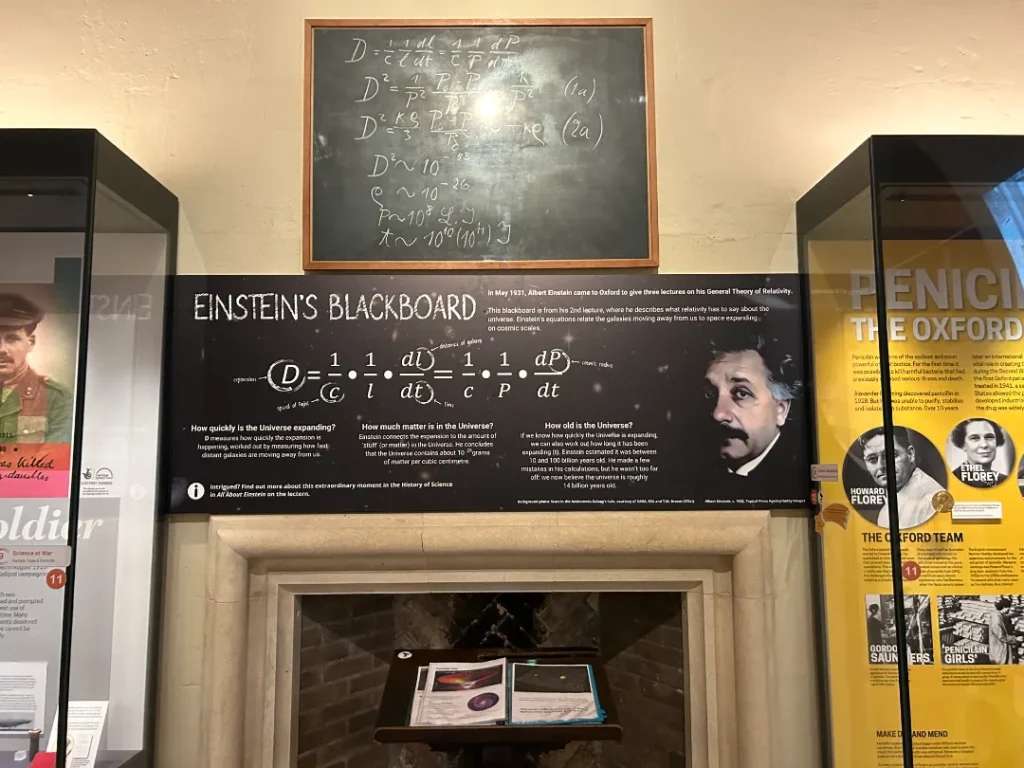 Bảng đen mà Einstein từng sử dụng - Du lịch Oxford