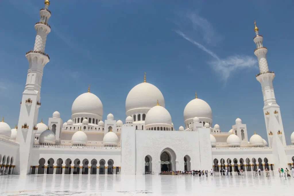 du lịch Abu Dhabi