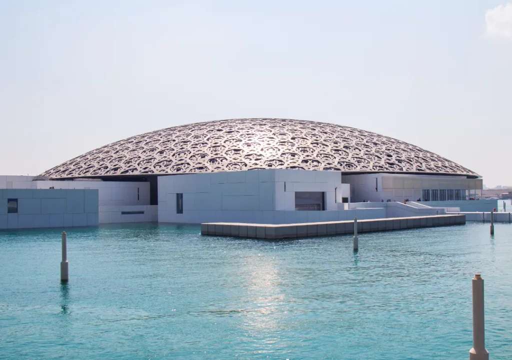 Bảo tàng quốc gia Louvre Abu Dhabi  