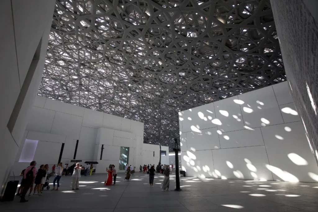 Bảo tàng quốc gia Louvre Abu Dhabi - Du lịch Abu Dhabi 