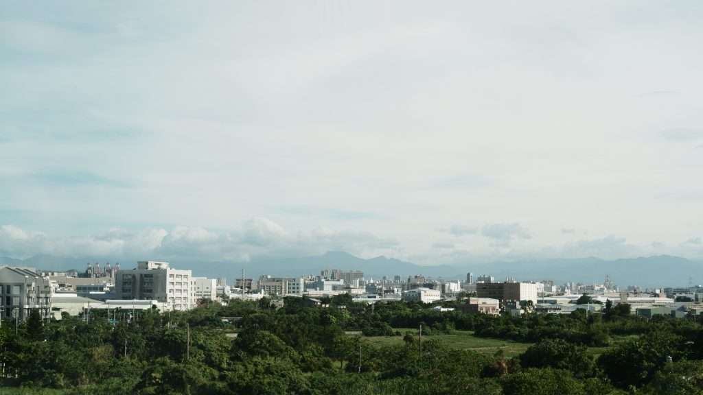 Khung cảnh trên đường đi từ sân bay về Taipei Main Station