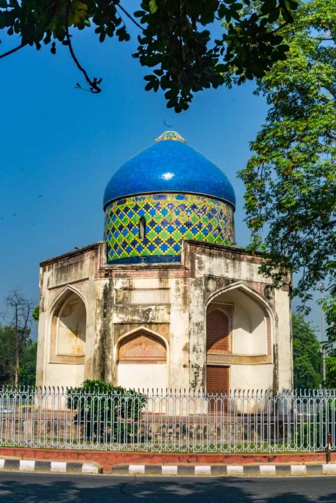 Nila Gumbad - Du lịch New Delhi 1 ngày 