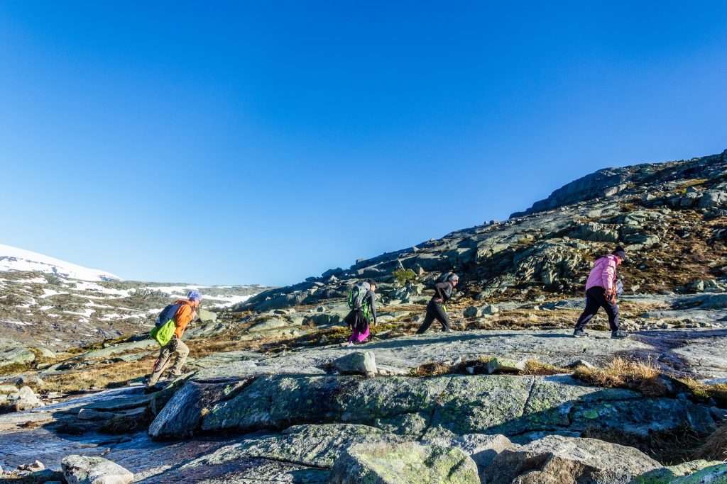 trekking Lưỡi quỷ Trolltunga