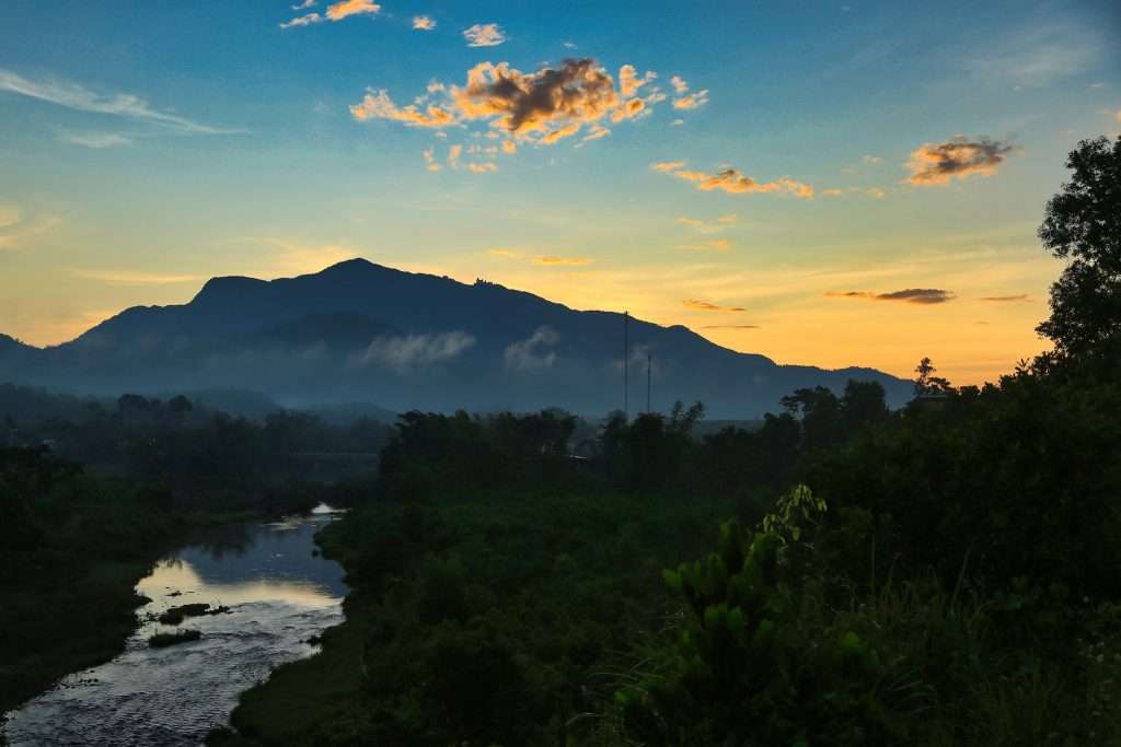 đường lên Tây Giang