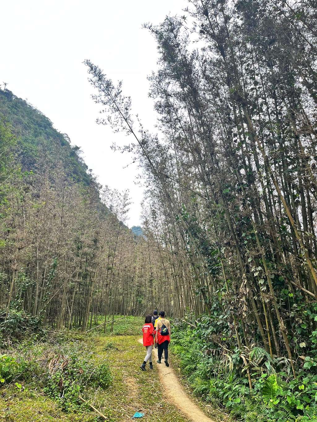 hiking làng nguyên thủy