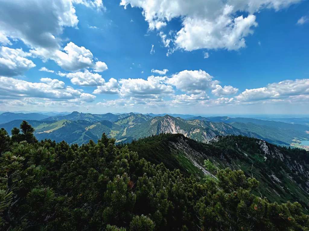 Một góc nhìn xứng đáng cho du khách - đi bộ đường dài ở Bavaria