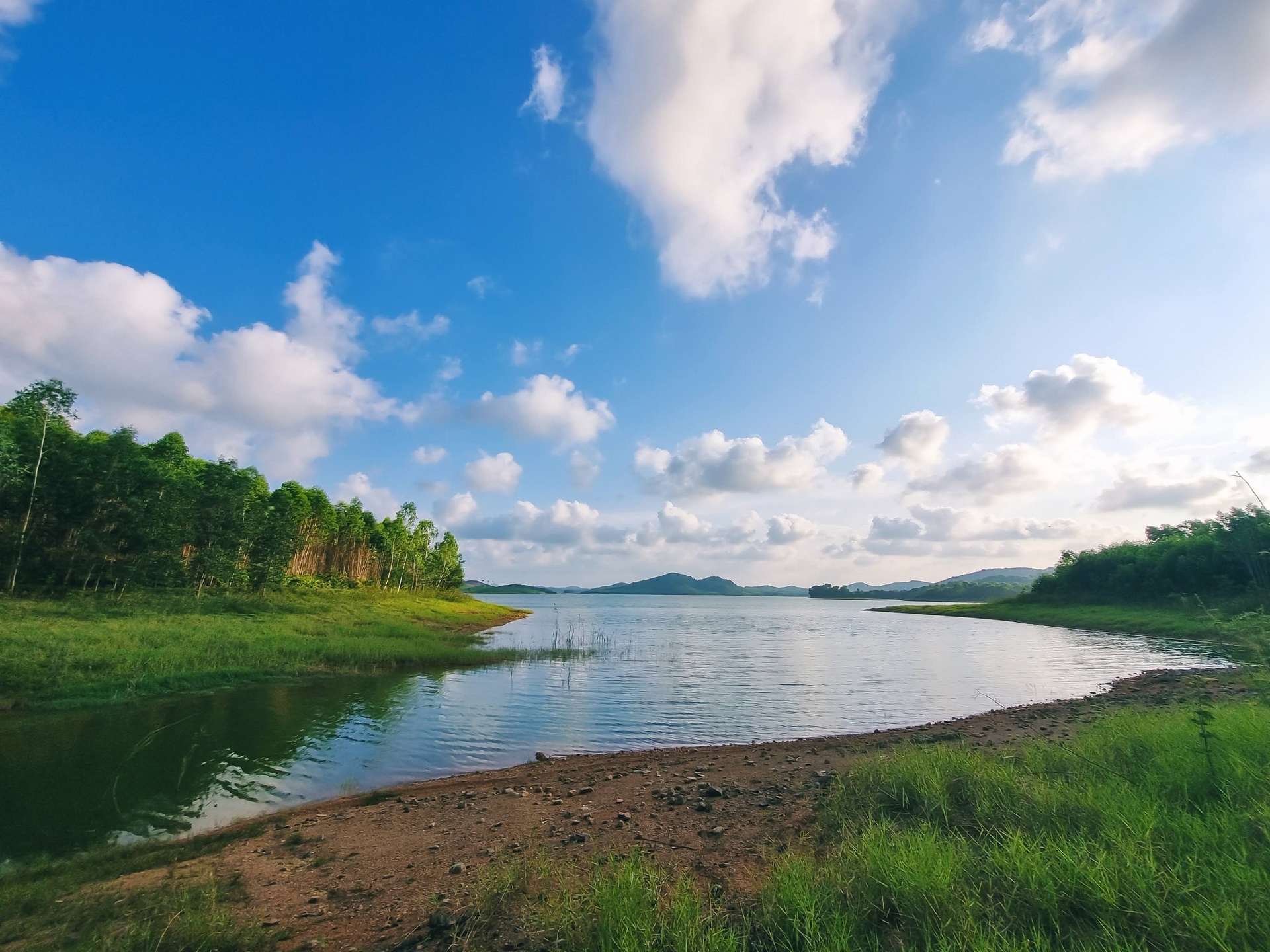 hồ vực mấu