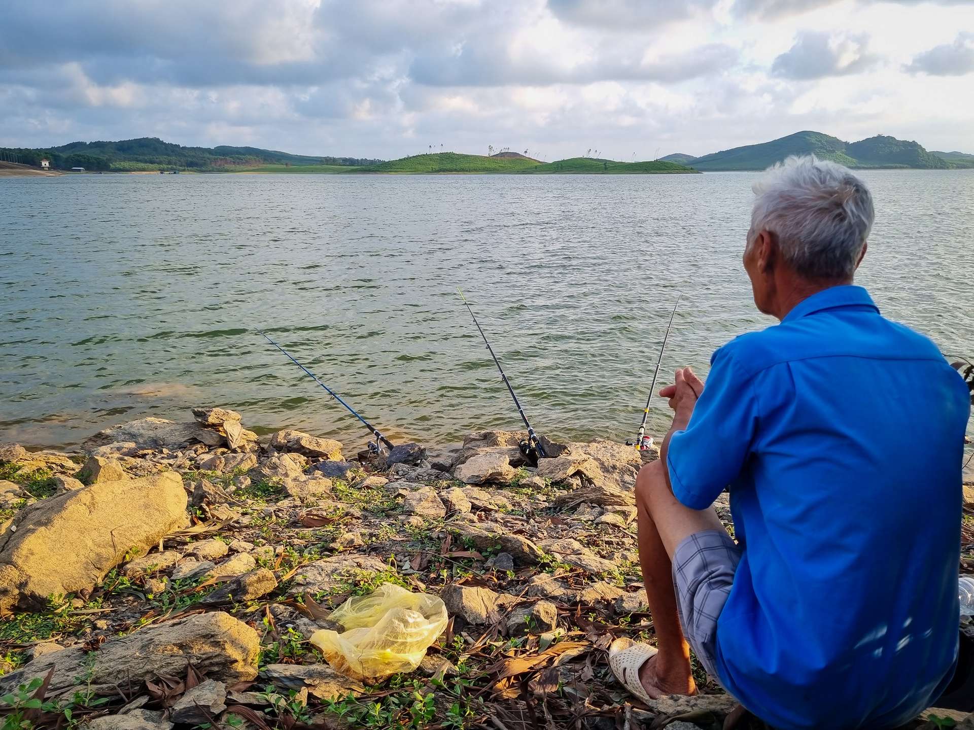 hồ vực mấu