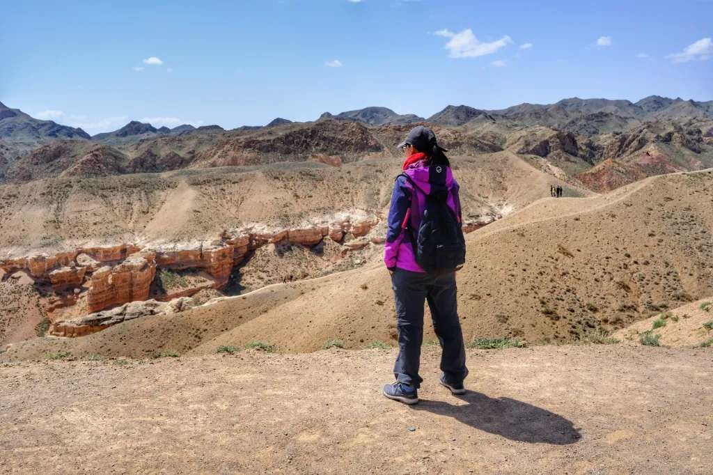 Ngẩn ngơ trước vẻ đẹp của Charyn Canyon