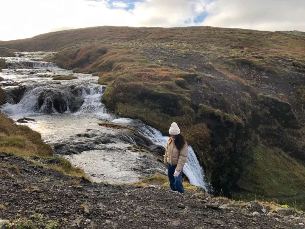 Selvallafoss còn có tên gọi là thác cừu. 