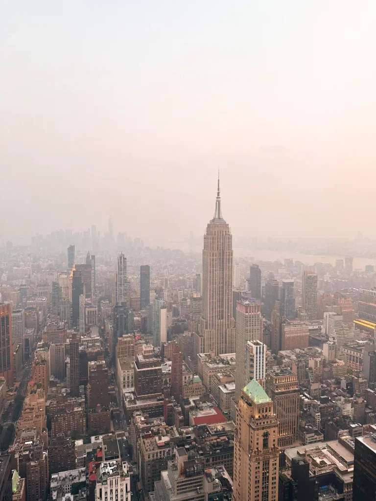 Tòa Empire State Building nhìn từ khu vực phía Bắc tòa nhà SUMMIT One Vanderbilt