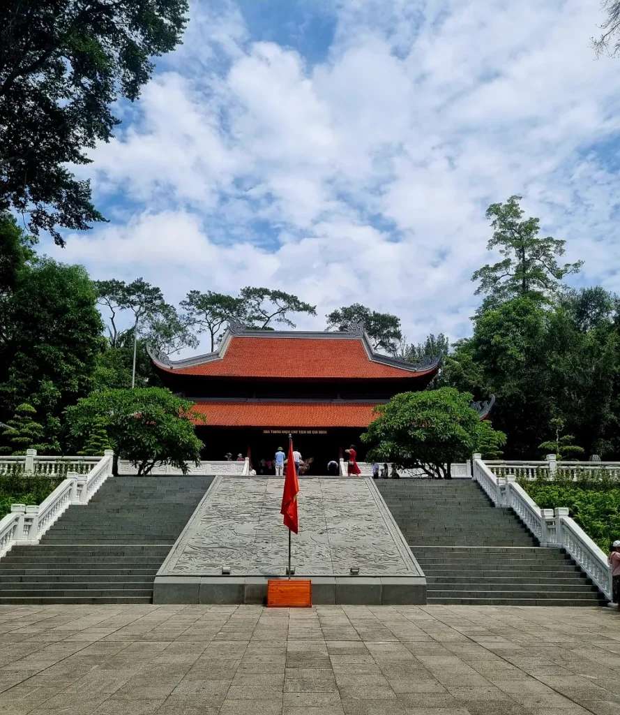 Nhà tưởng niệm Hồ Chủ Tịch mang đậm kiến trúc đồng bằng Bắc Bộ