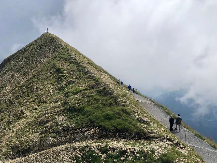 du lịch Interlaken Thụy Sỹ