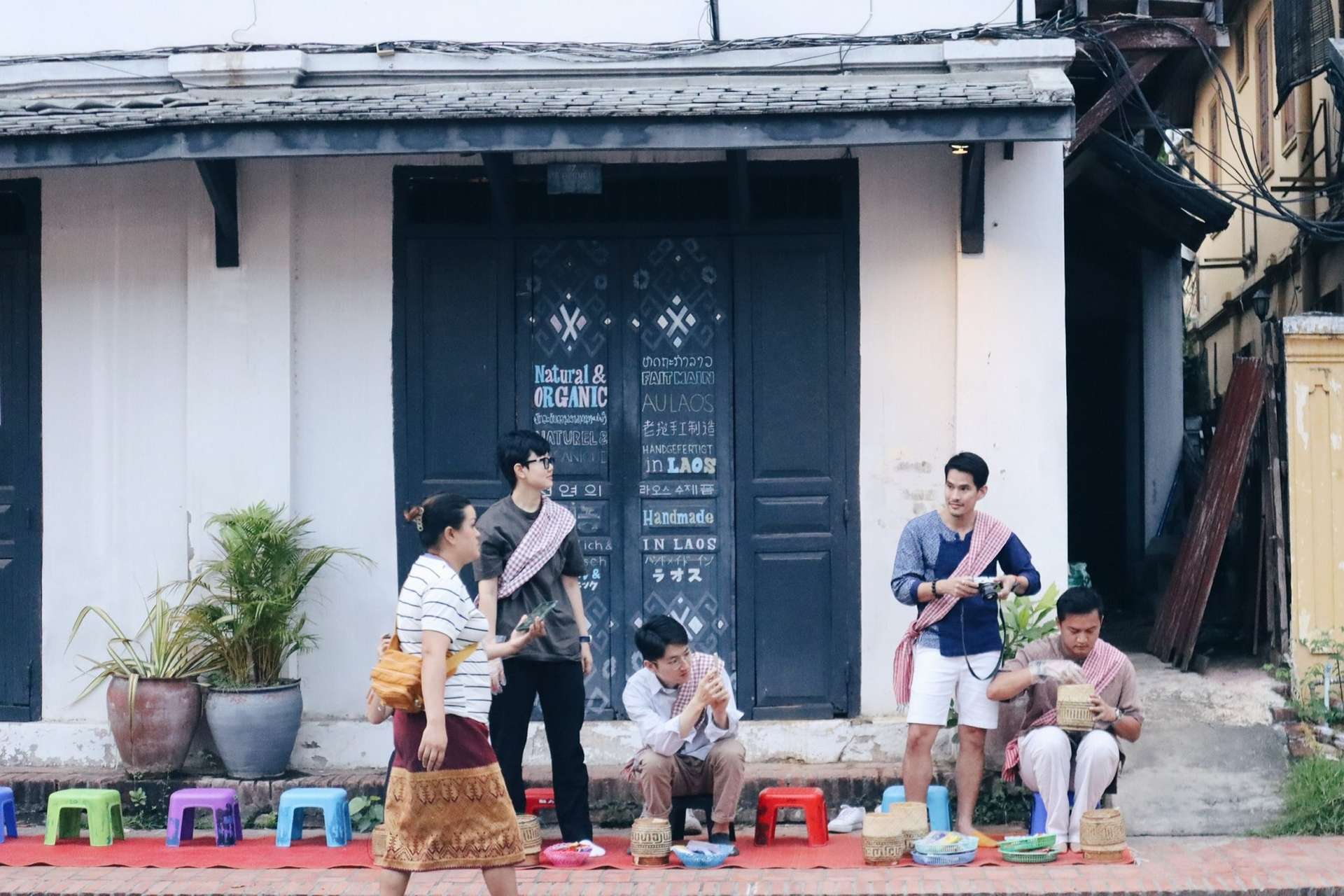 lễ khất thực Luang Prabang