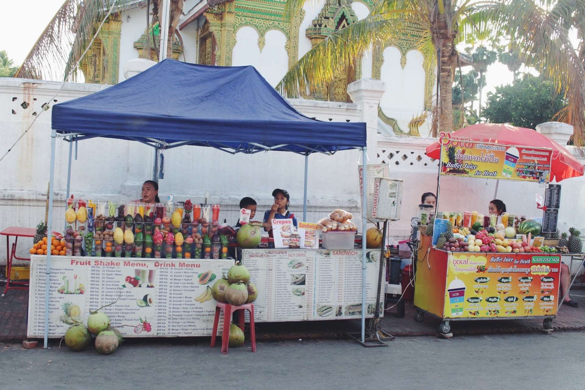 lễ khất thực Luang Prabang