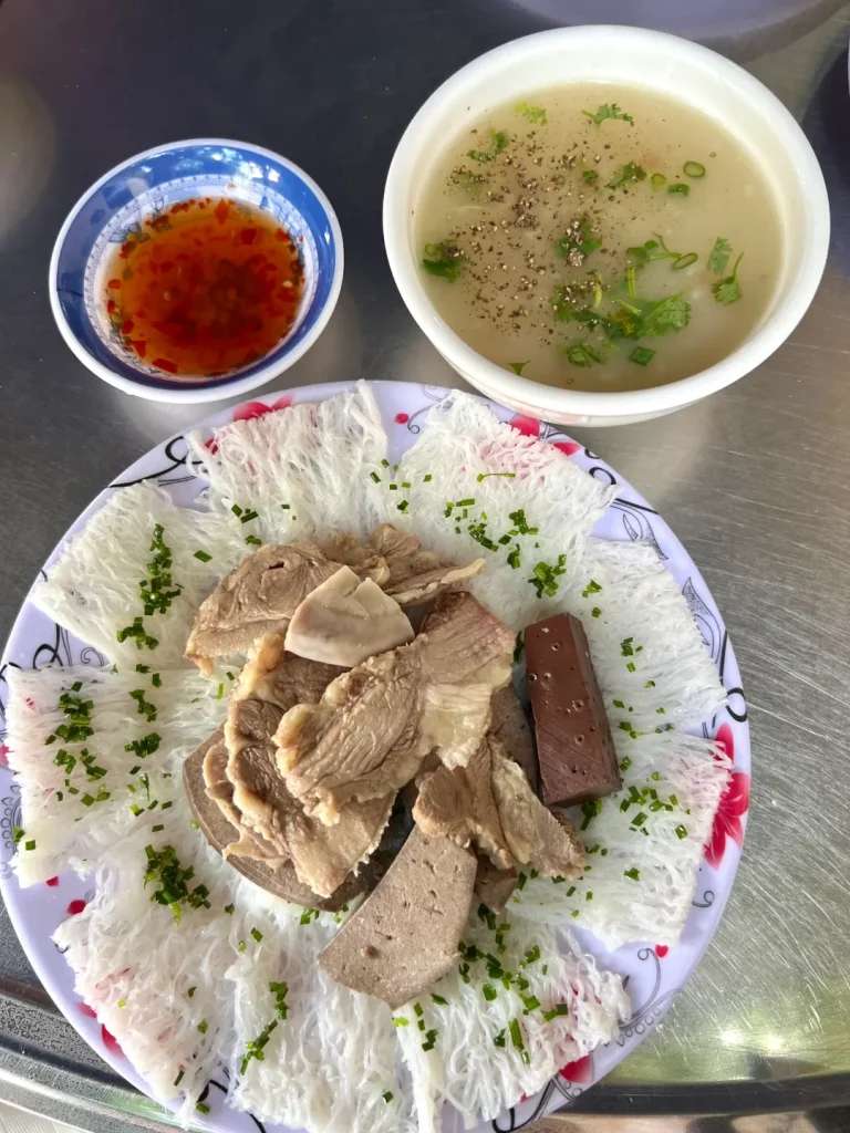 Bánh hỏi lòng heo