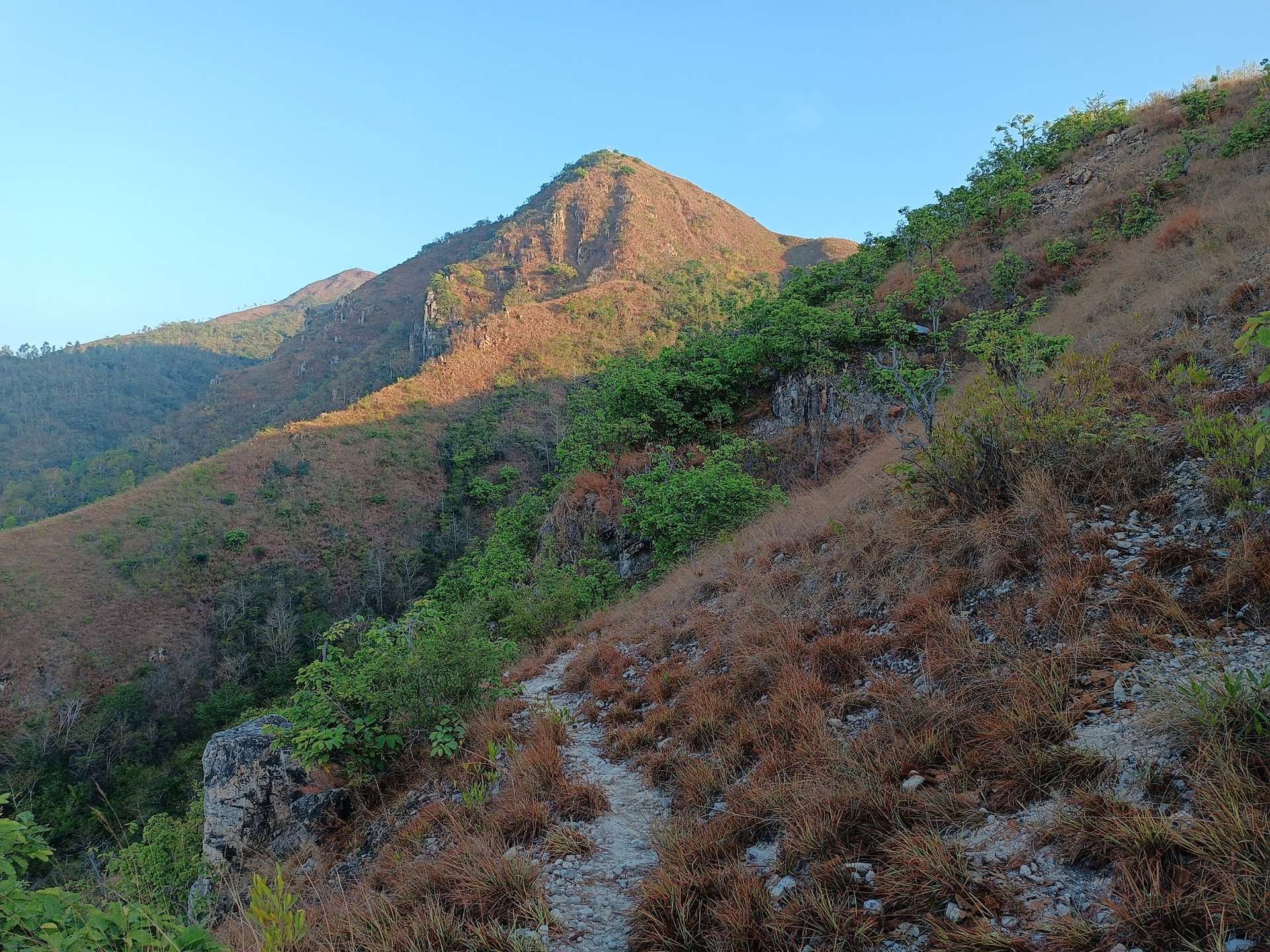 núi cô tiên nha trang