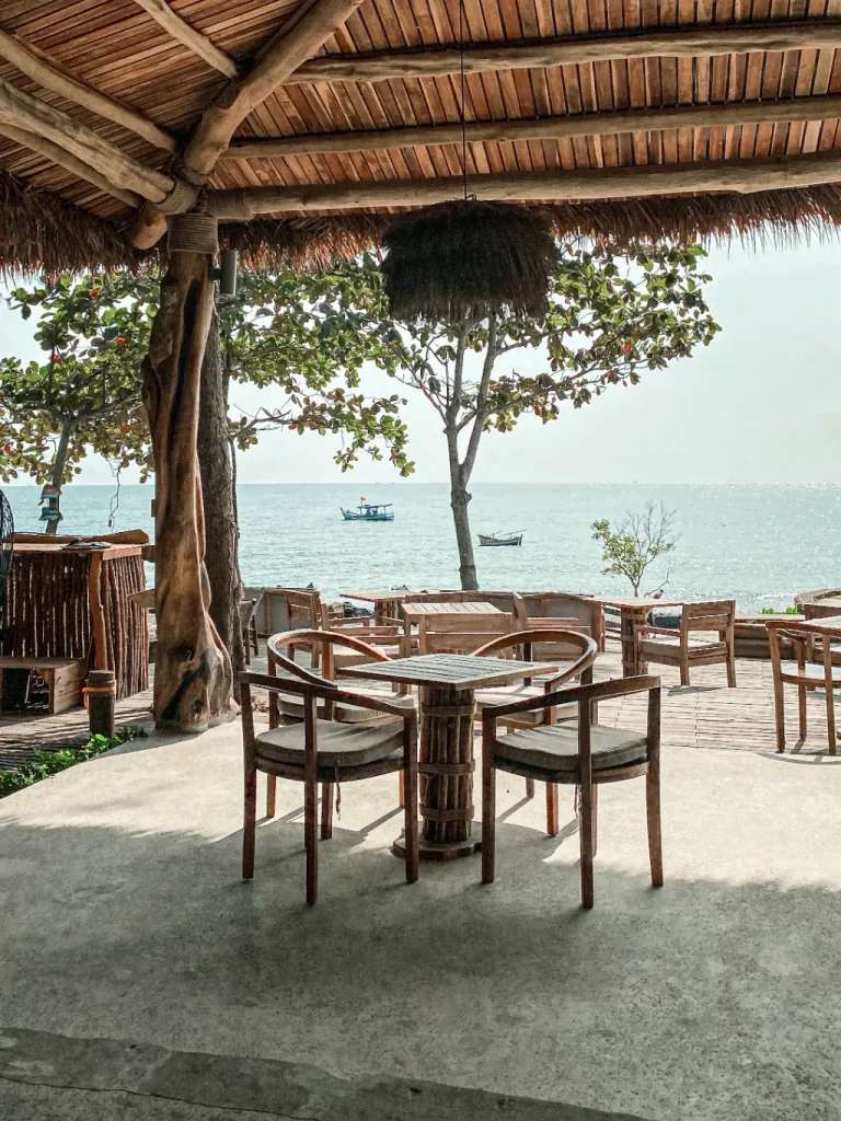 Một góc nhà hàng ở Ocean Bay 